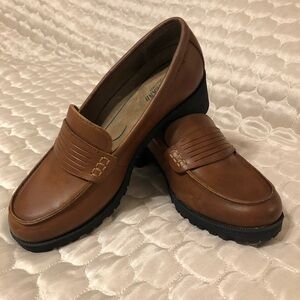 Eastland Newbury Brown Leather Loafers | Lug Sole | Women’s 9M